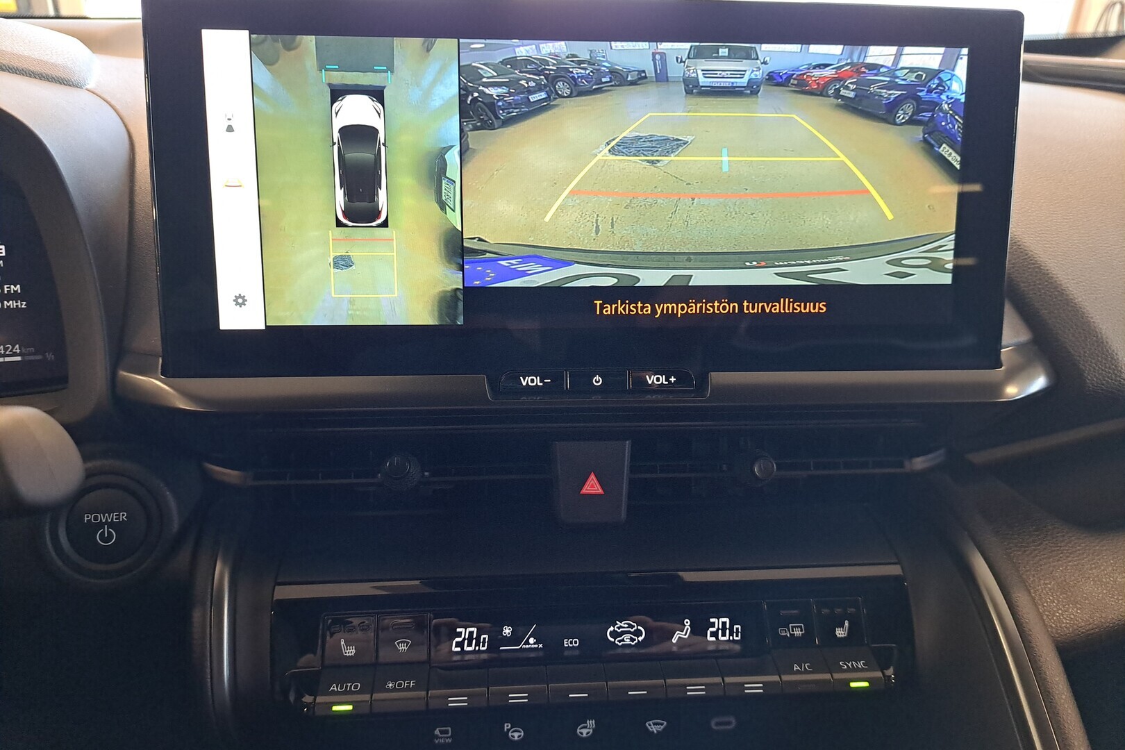 TOYOTA C-HR 2024