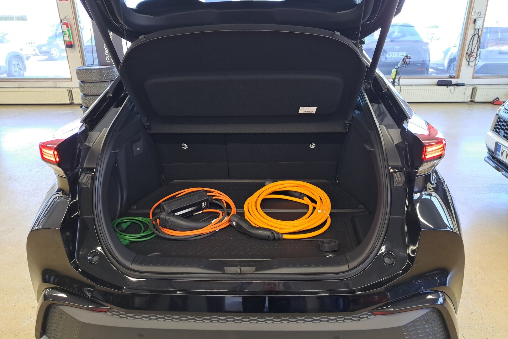 TOYOTA C-HR 2024