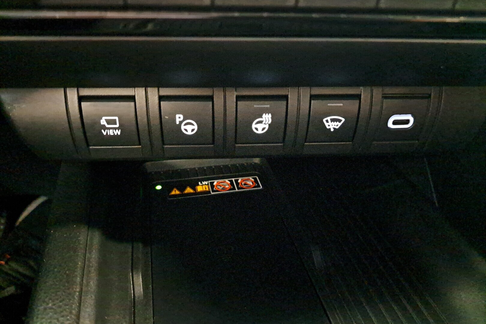 TOYOTA C-HR 2024