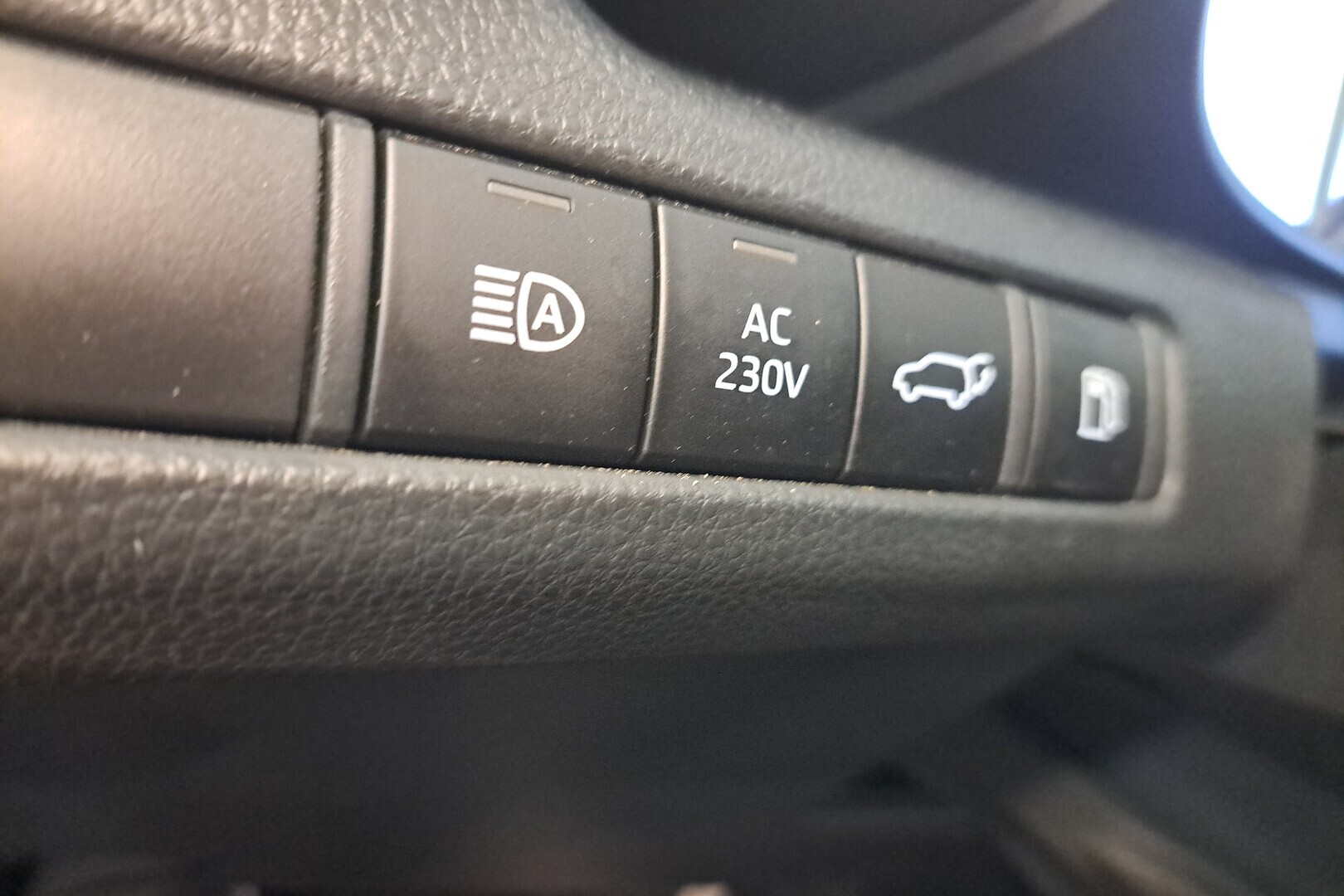 TOYOTA C-HR 2024