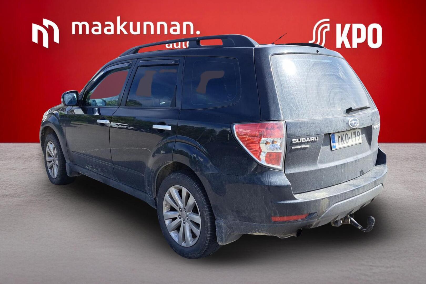 SUBARU Forester 2012
