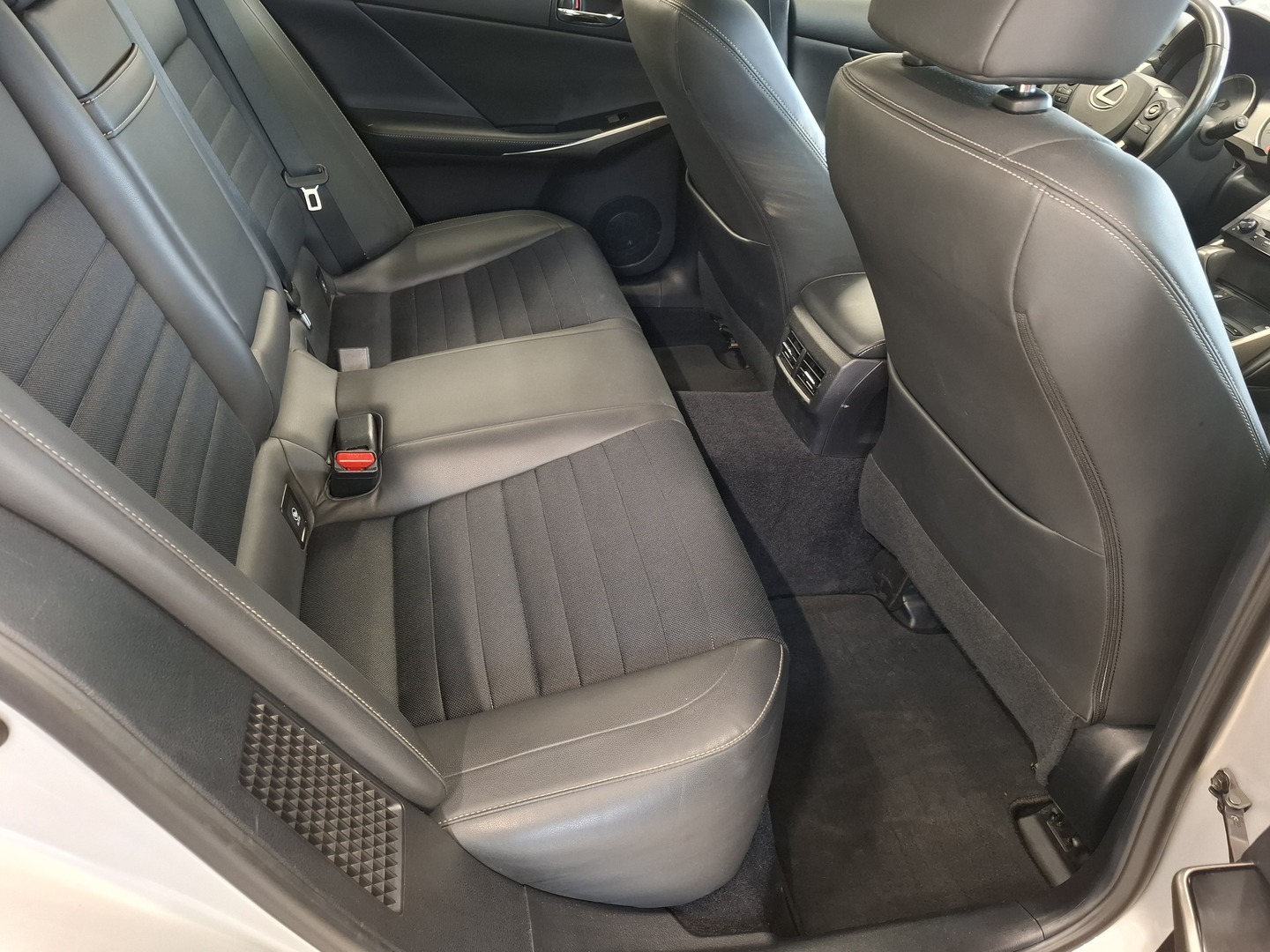 LEXUS IS 2014