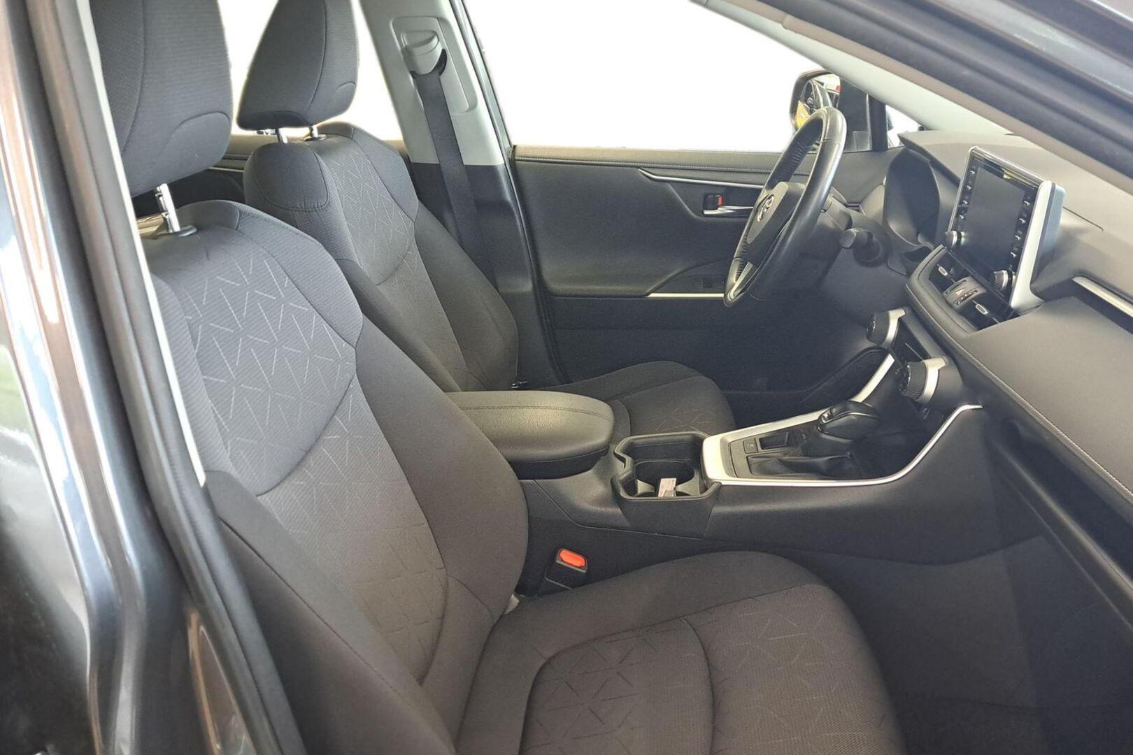 TOYOTA RAV4 2022