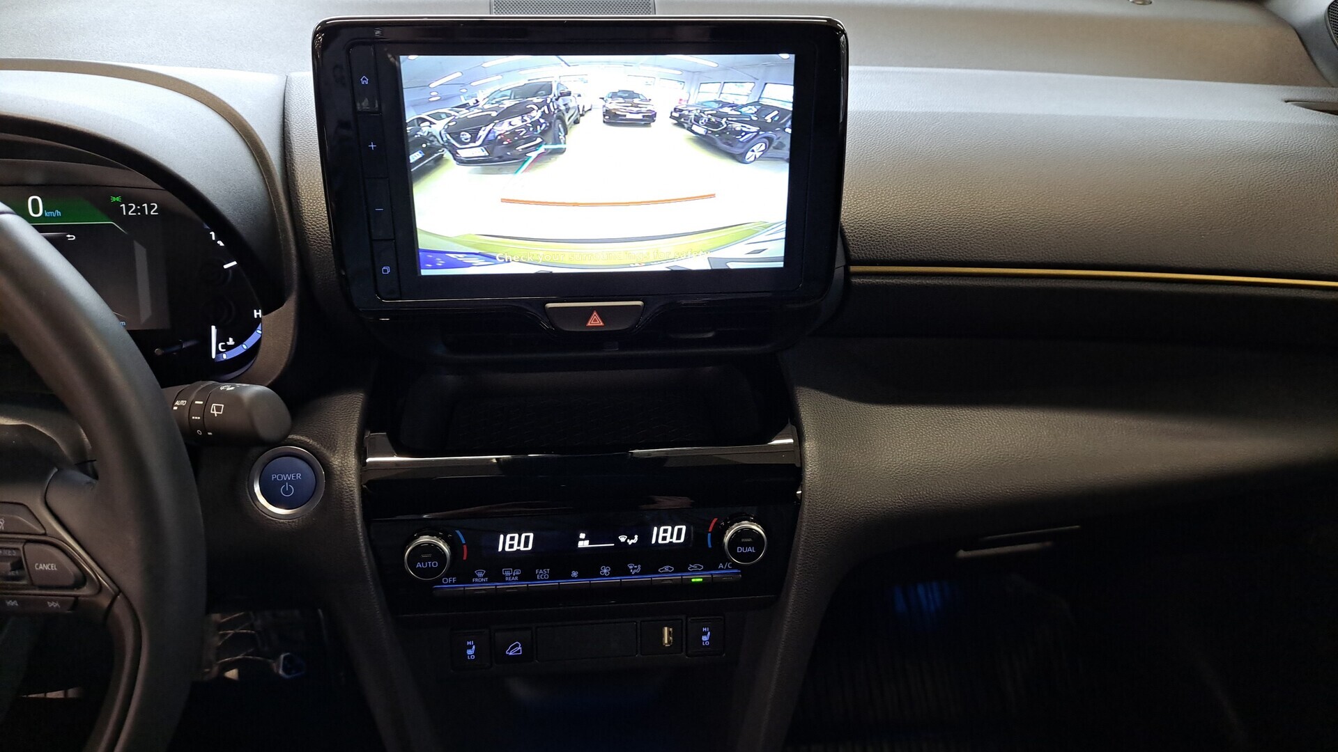 TOYOTA Yaris Cross 2022