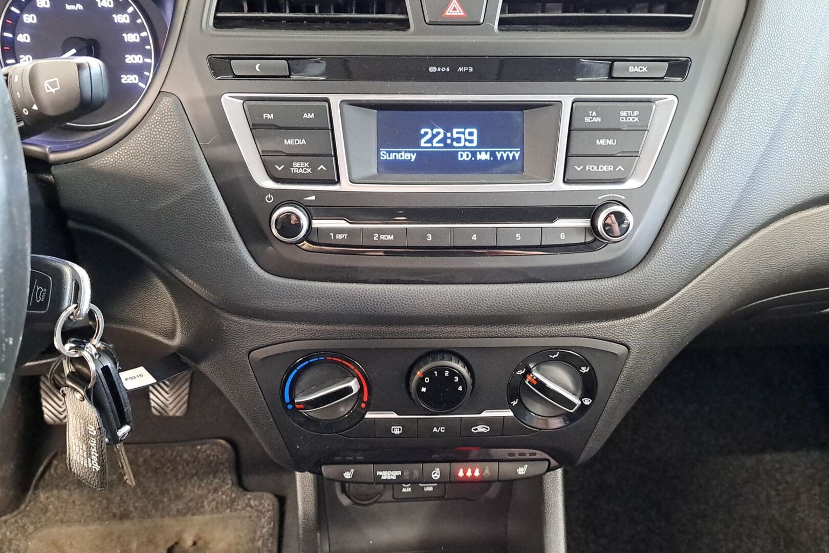 HYUNDAI i20 5d 2017