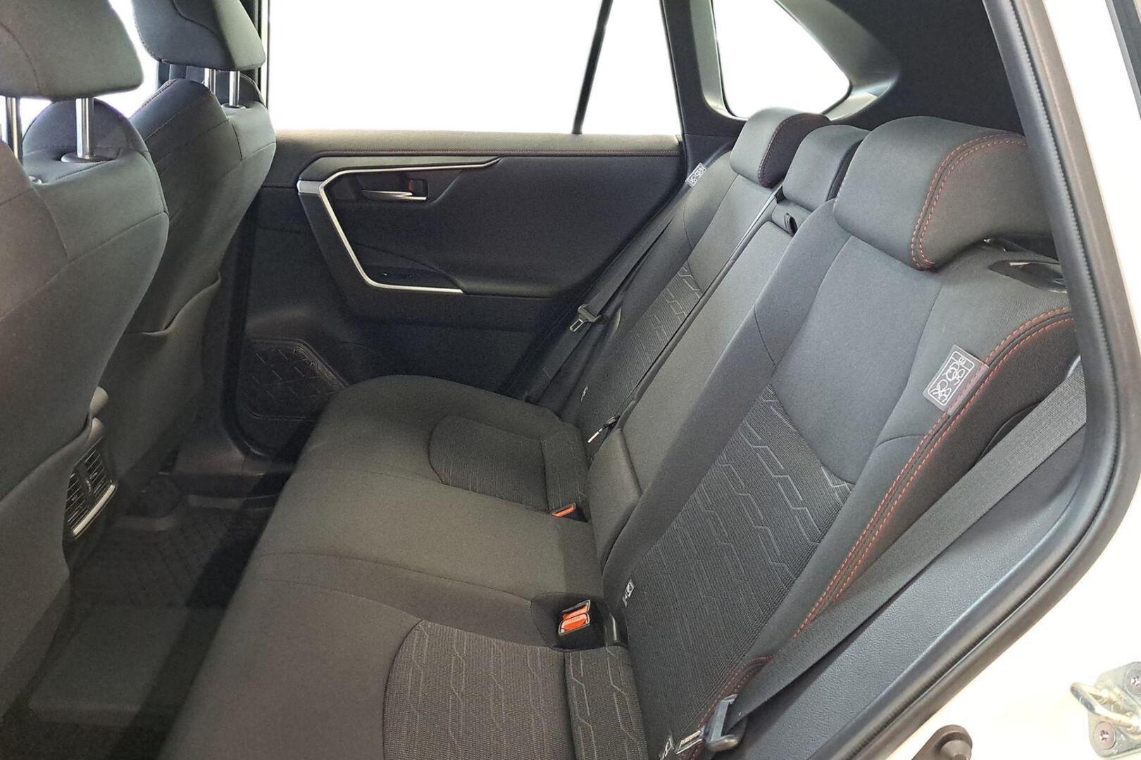 TOYOTA RAV4 Plug-in 2025