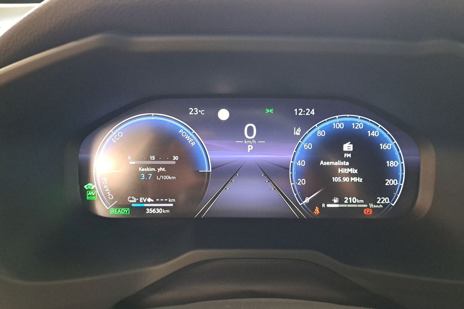 TOYOTA RAV4 Plug-in 2025
