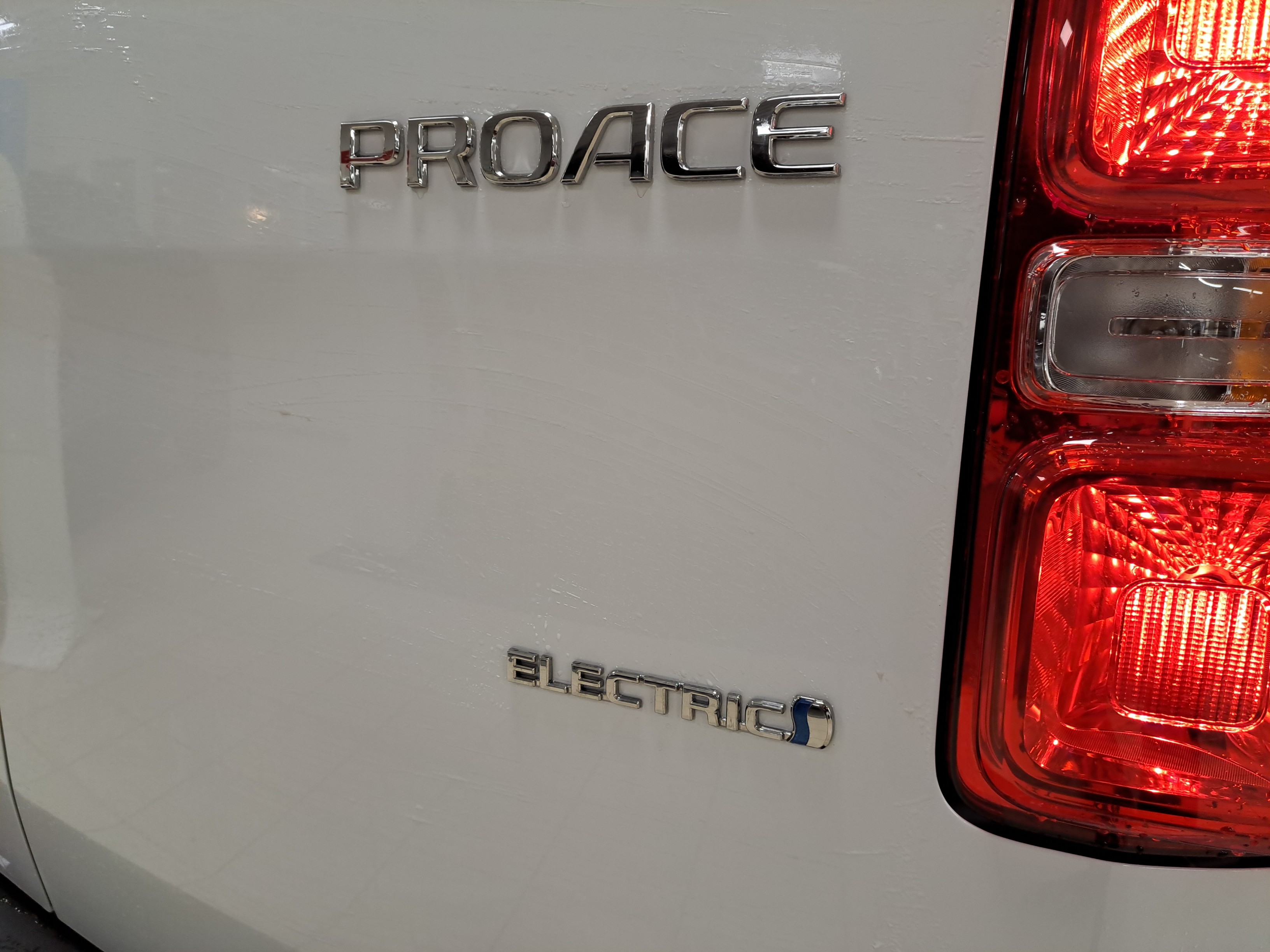 TOYOTA Proace 2025