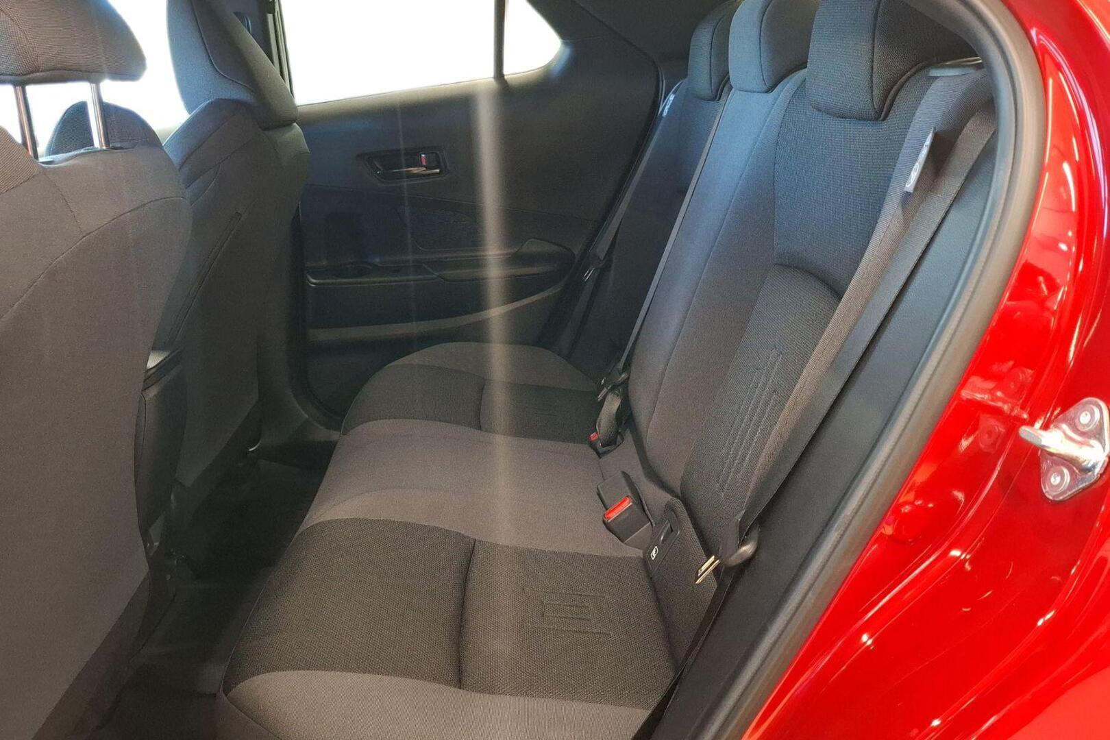 TOYOTA C-HR 2025