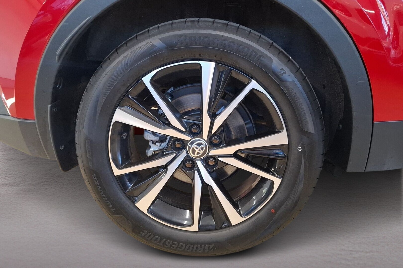 TOYOTA C-HR 2025