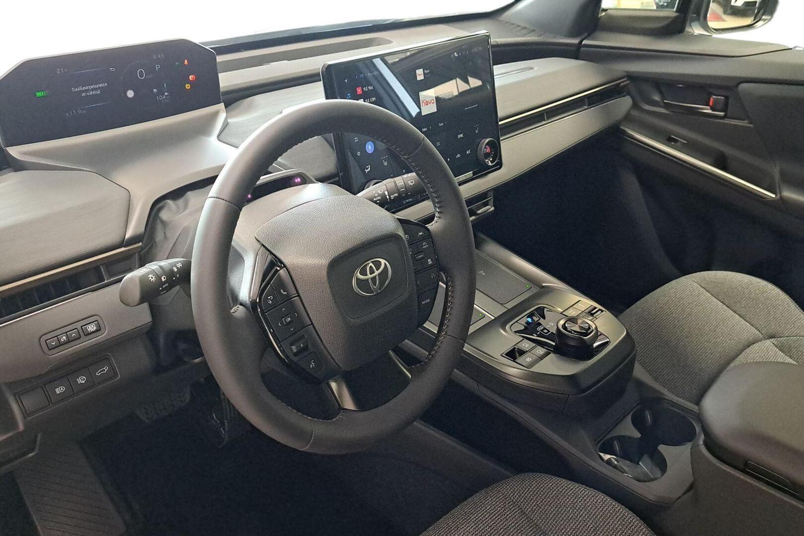TOYOTA bZ4X Touring 2026