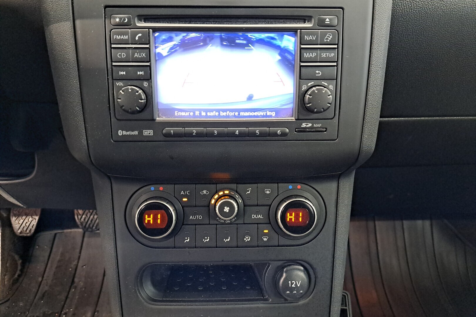 NISSAN Qashqai 2013