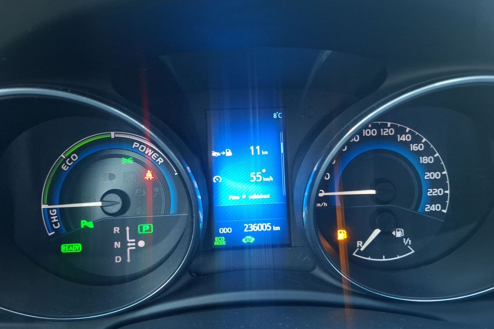 TOYOTA Auris 2016