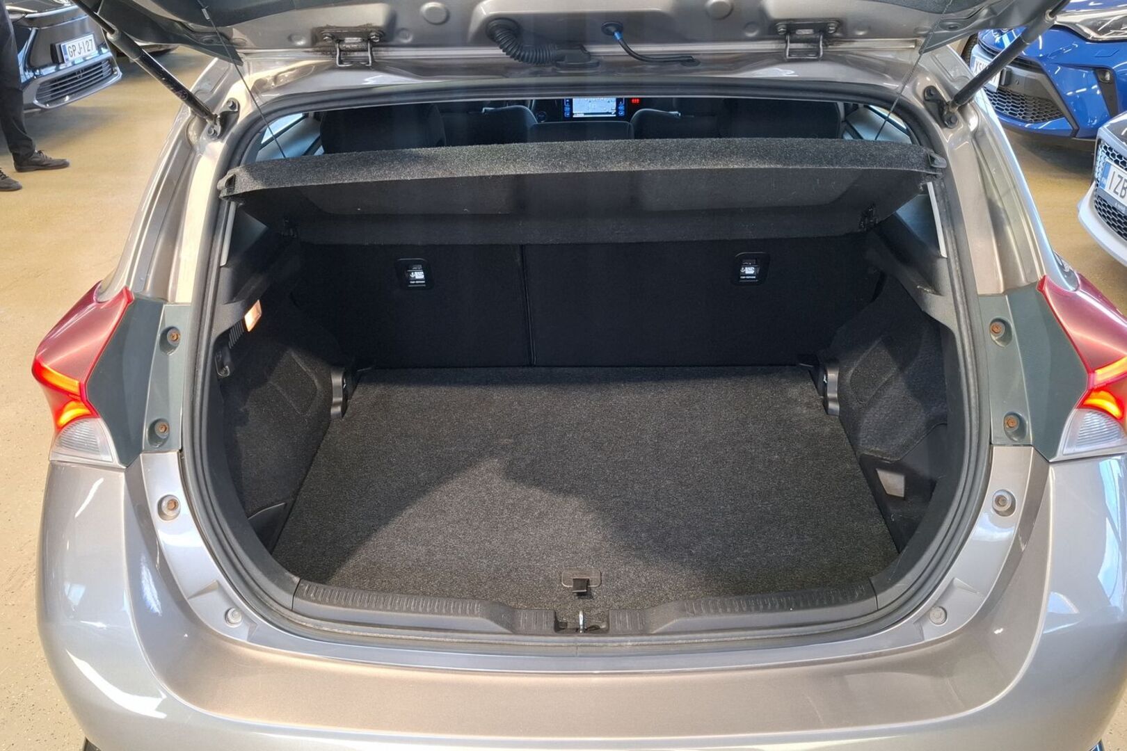 TOYOTA Auris 2016