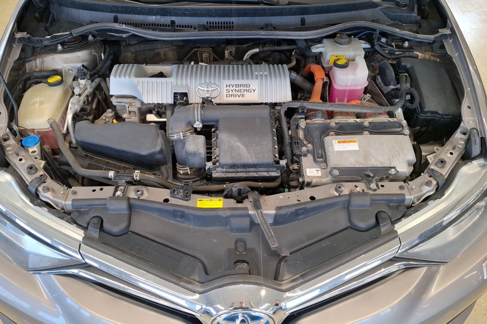 TOYOTA Auris 2016