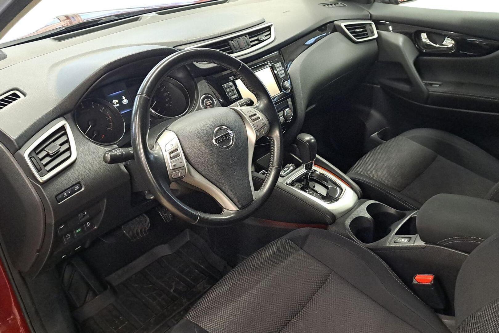 NISSAN Qashqai 2017