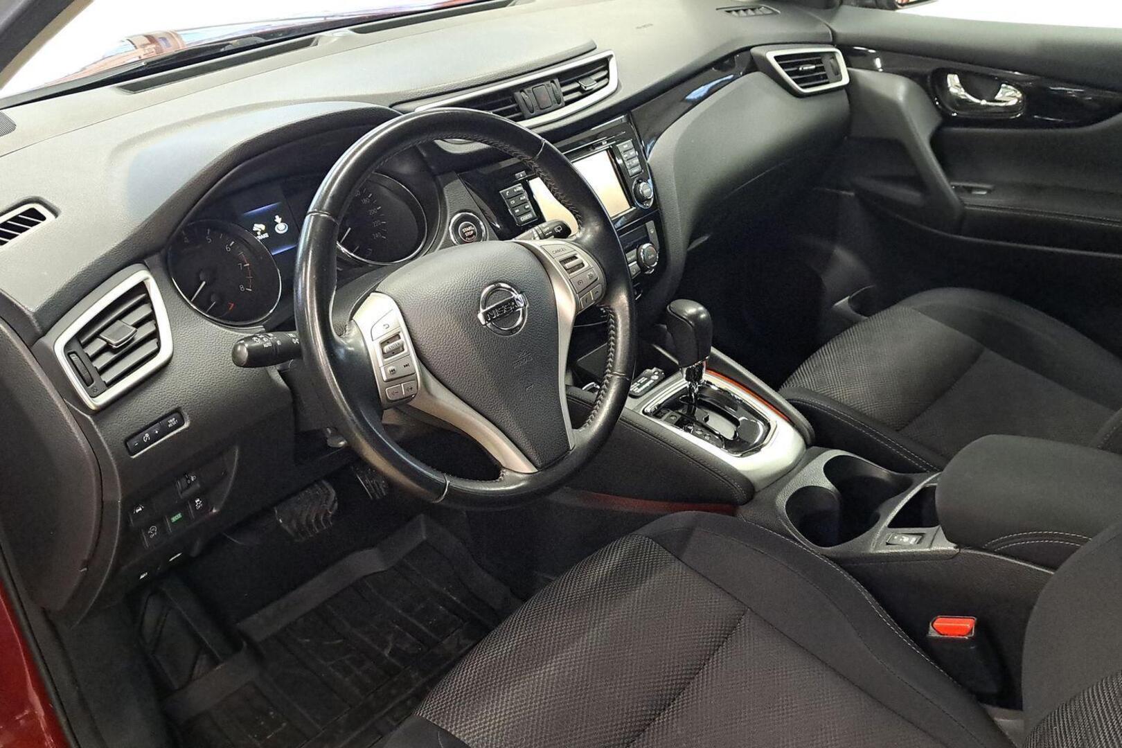 NISSAN Qashqai 2017