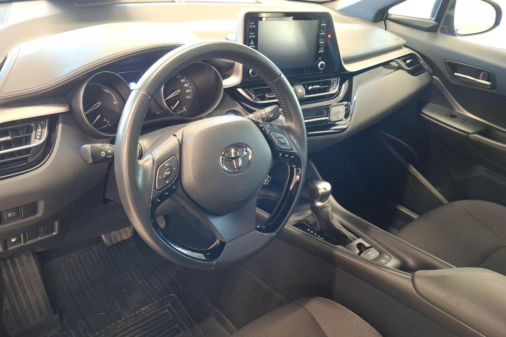 TOYOTA C-HR 2020