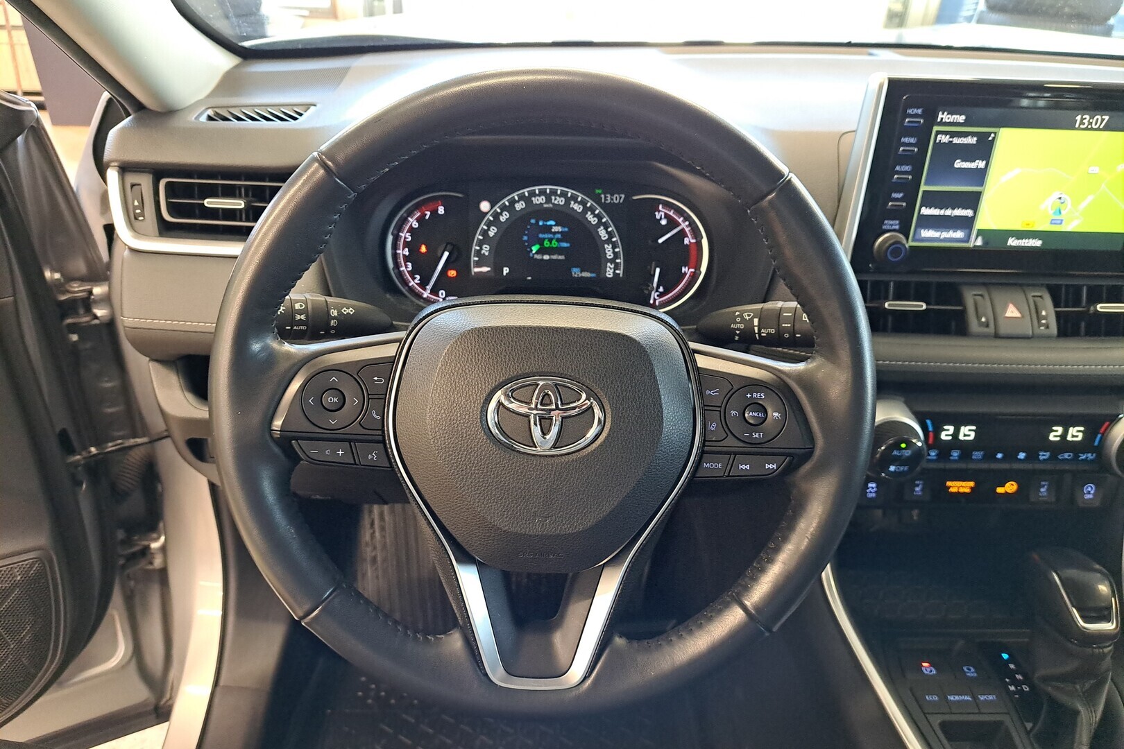 TOYOTA RAV4 2021