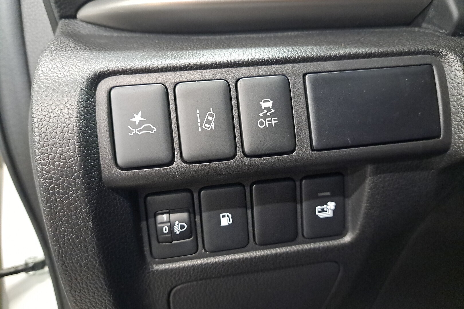 MITSUBISHI Eclipse Cross 2021
