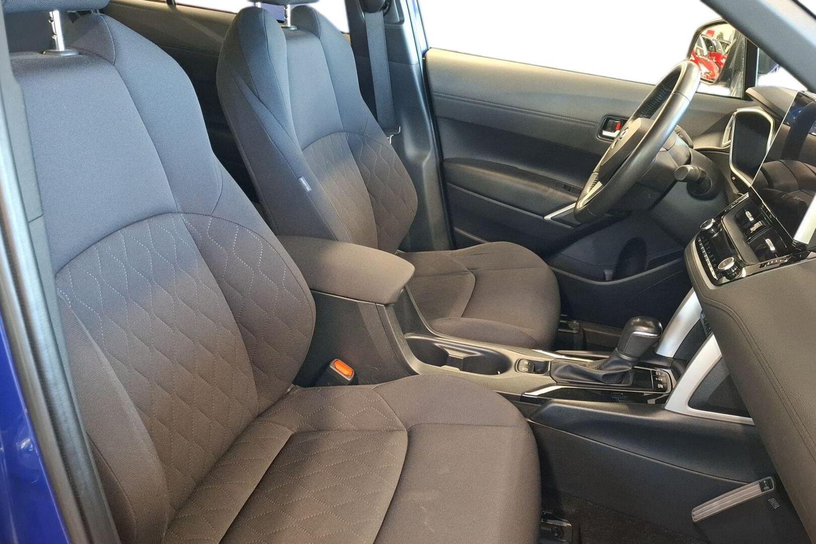 TOYOTA Corolla Cross 2023