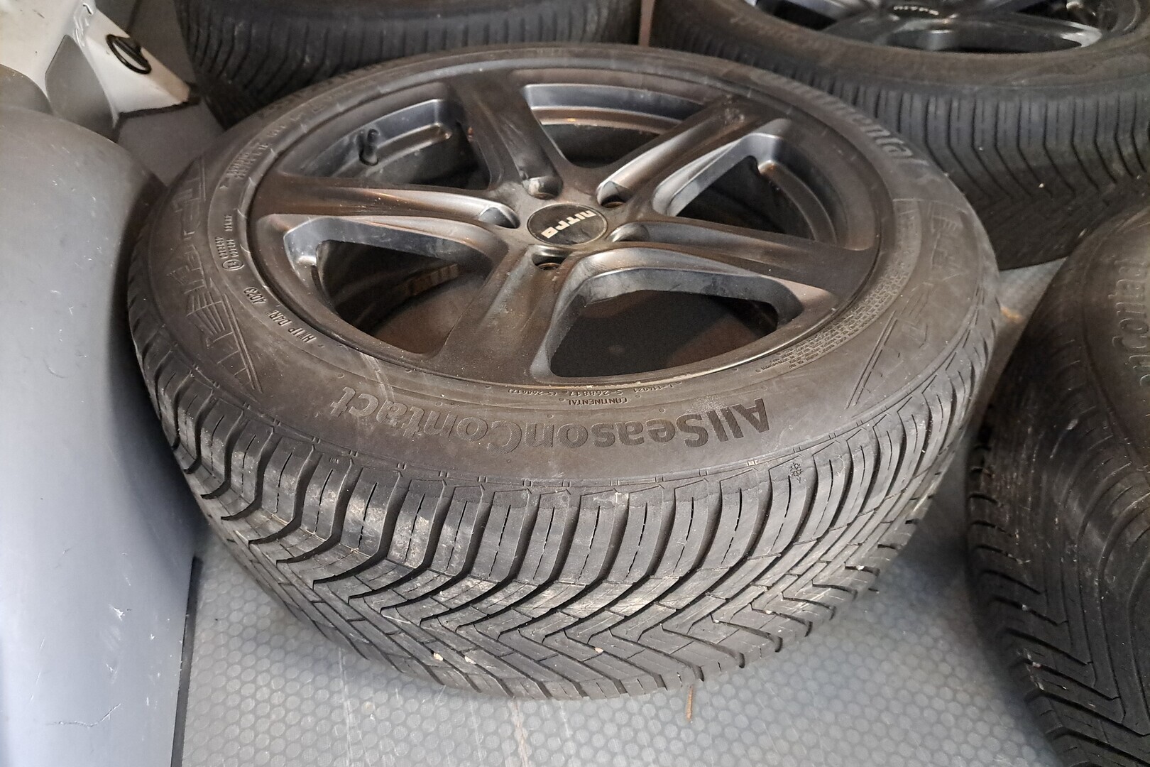 VOLKSWAGEN Transporter 2015