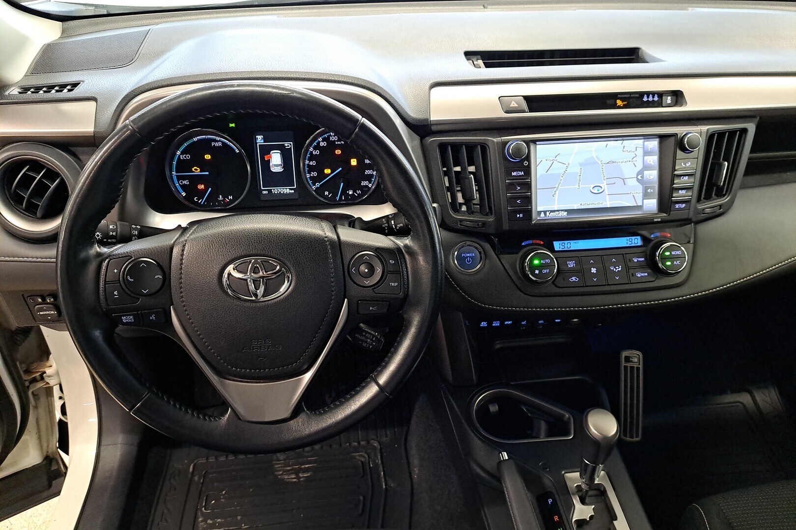 TOYOTA RAV4 2017