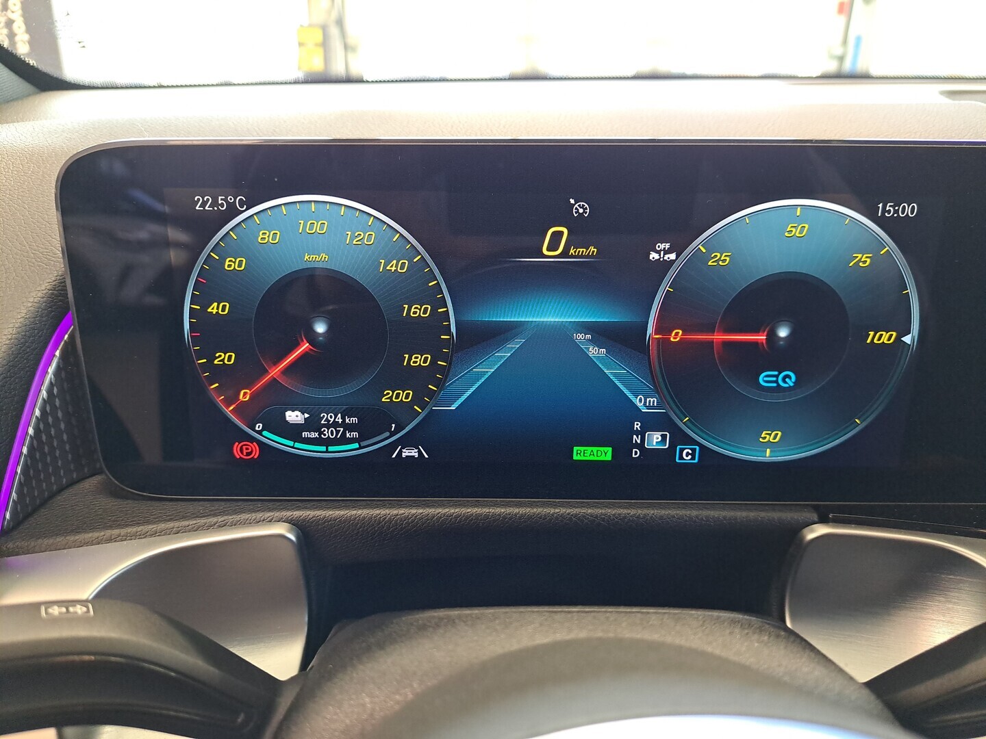 MERCEDES-BENZ EQB 2022