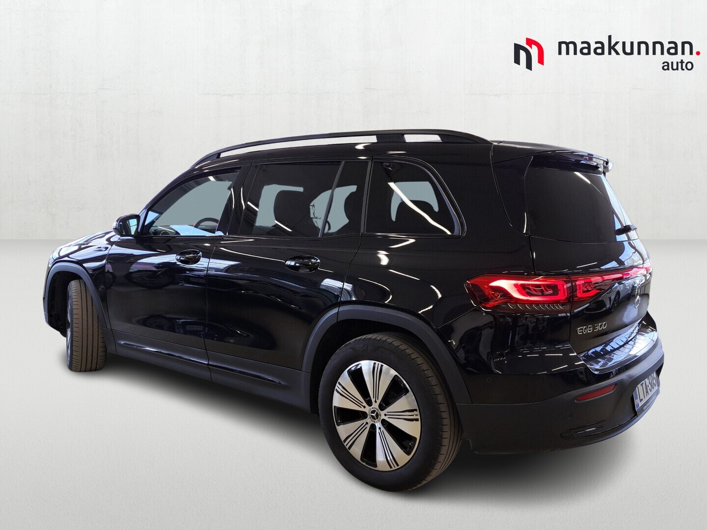 MERCEDES-BENZ EQB 2022