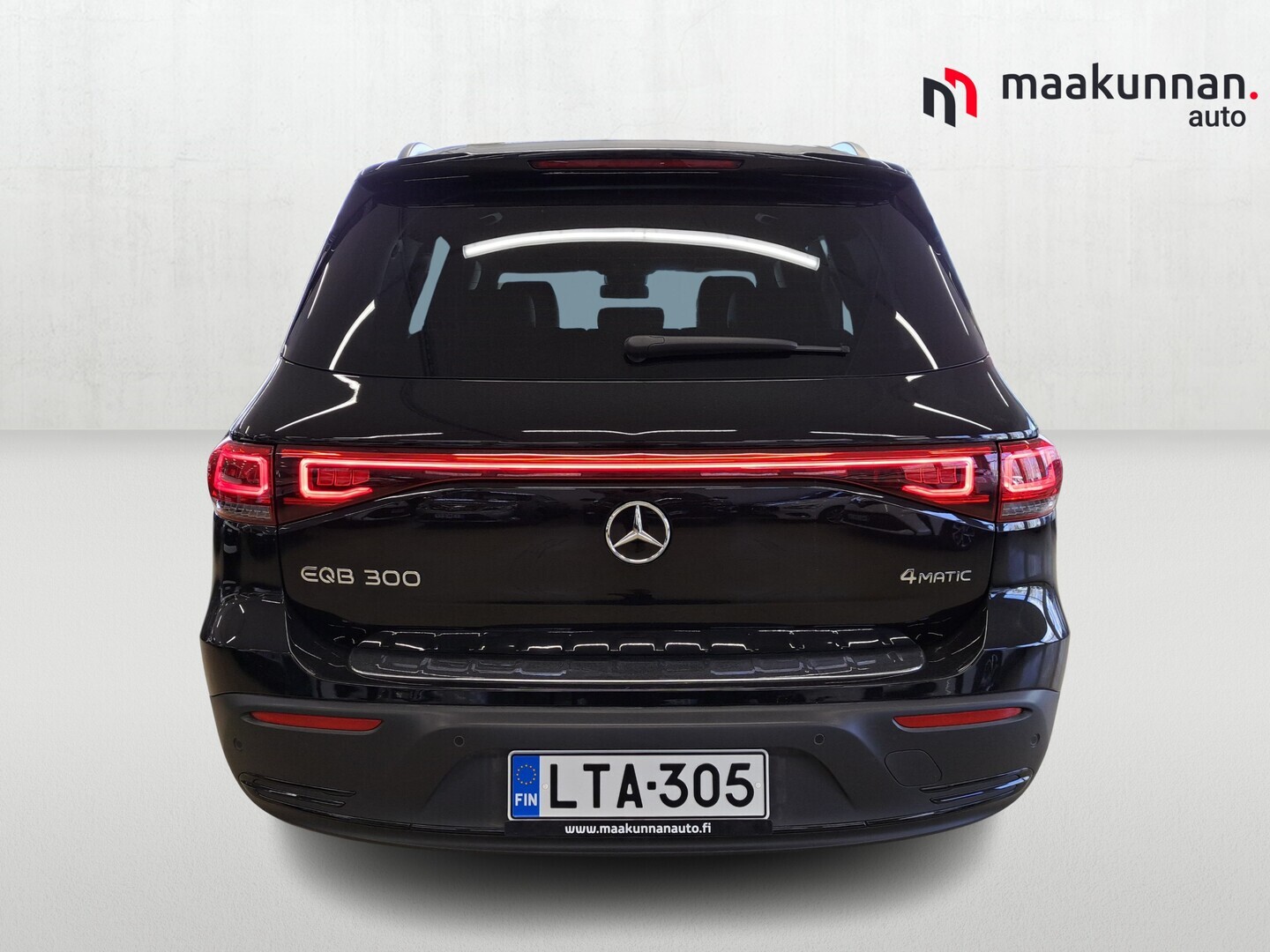 MERCEDES-BENZ EQB 2022