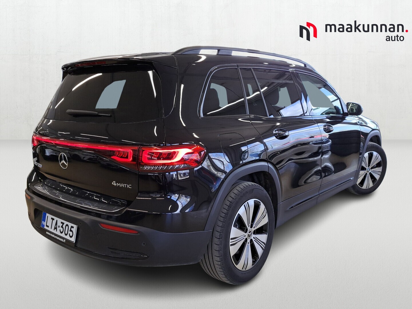 MERCEDES-BENZ EQB 2022