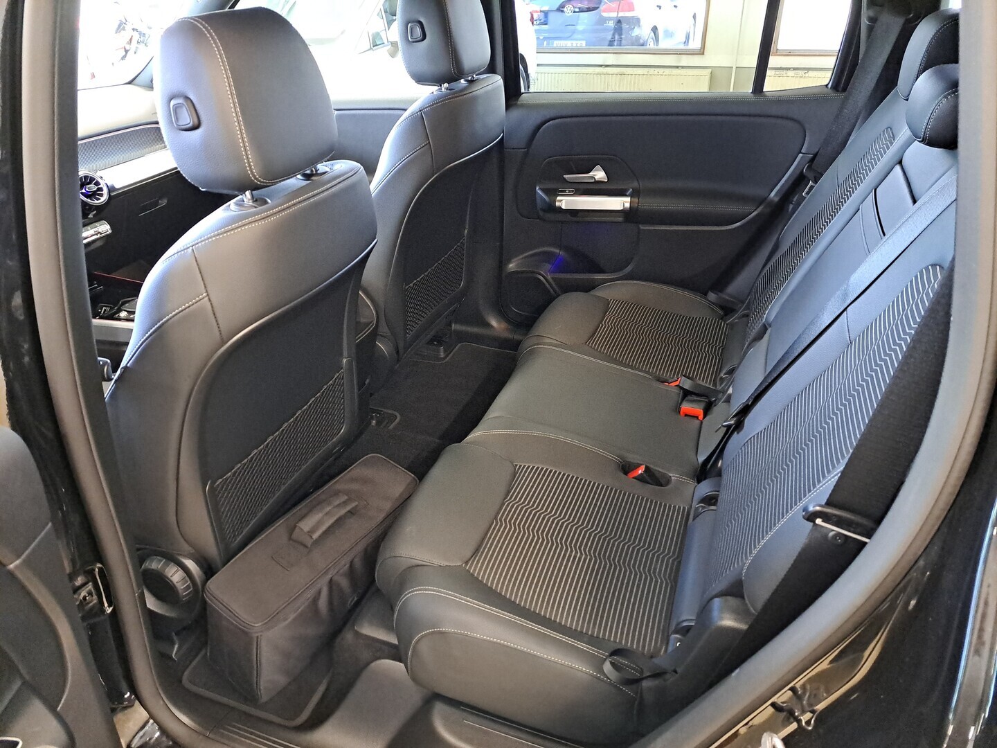 MERCEDES-BENZ EQB 2022