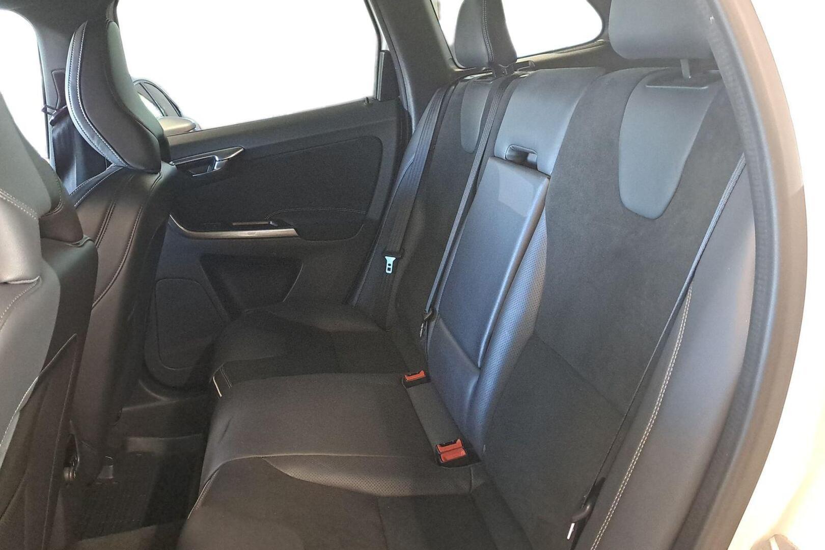 VOLVO XC60 2016