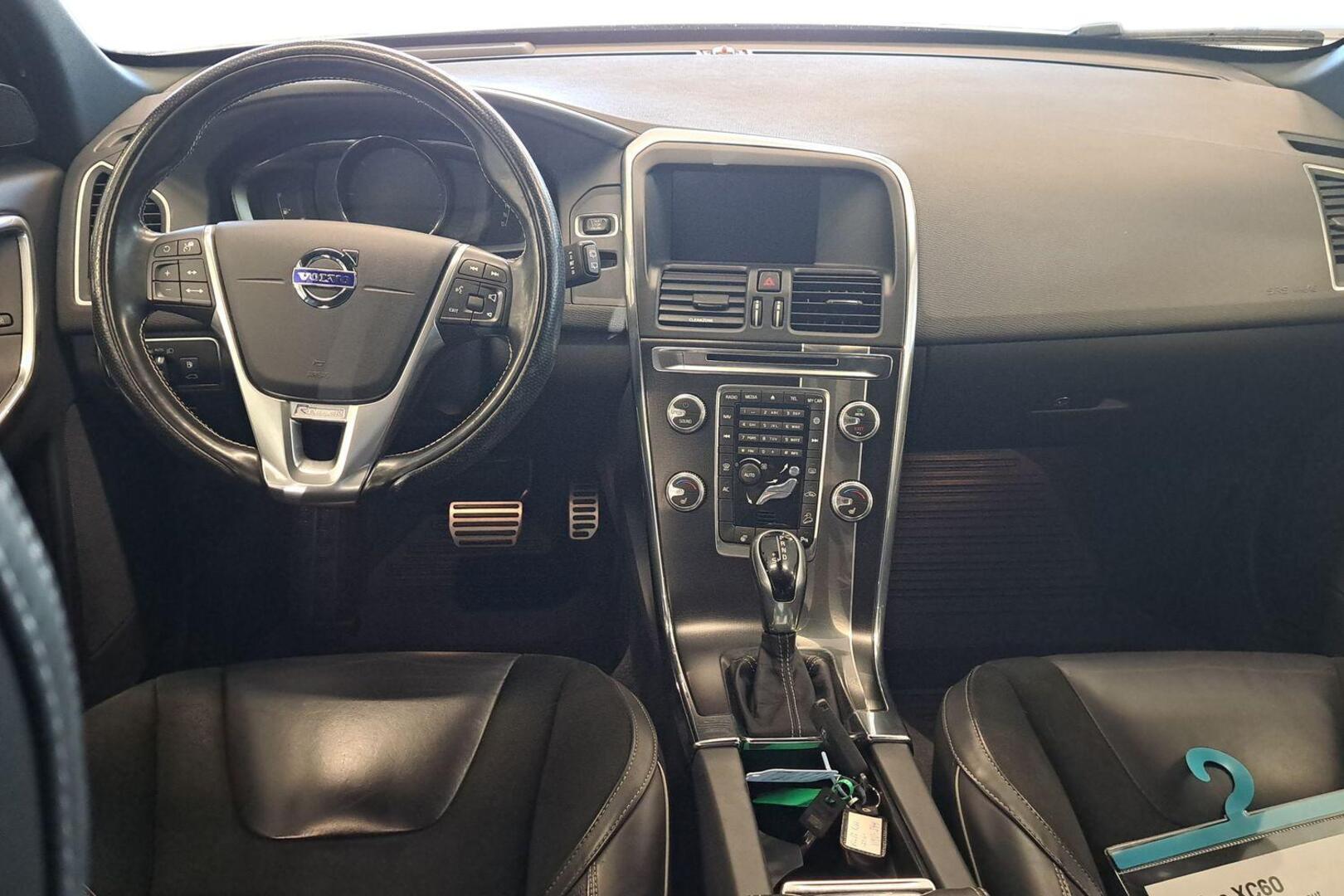VOLVO XC60 2016