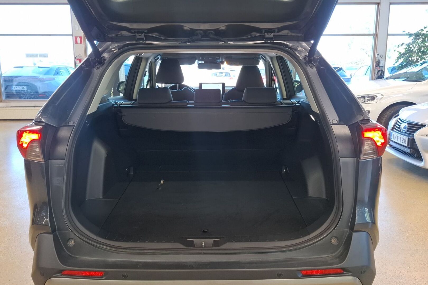 TOYOTA RAV4 2024