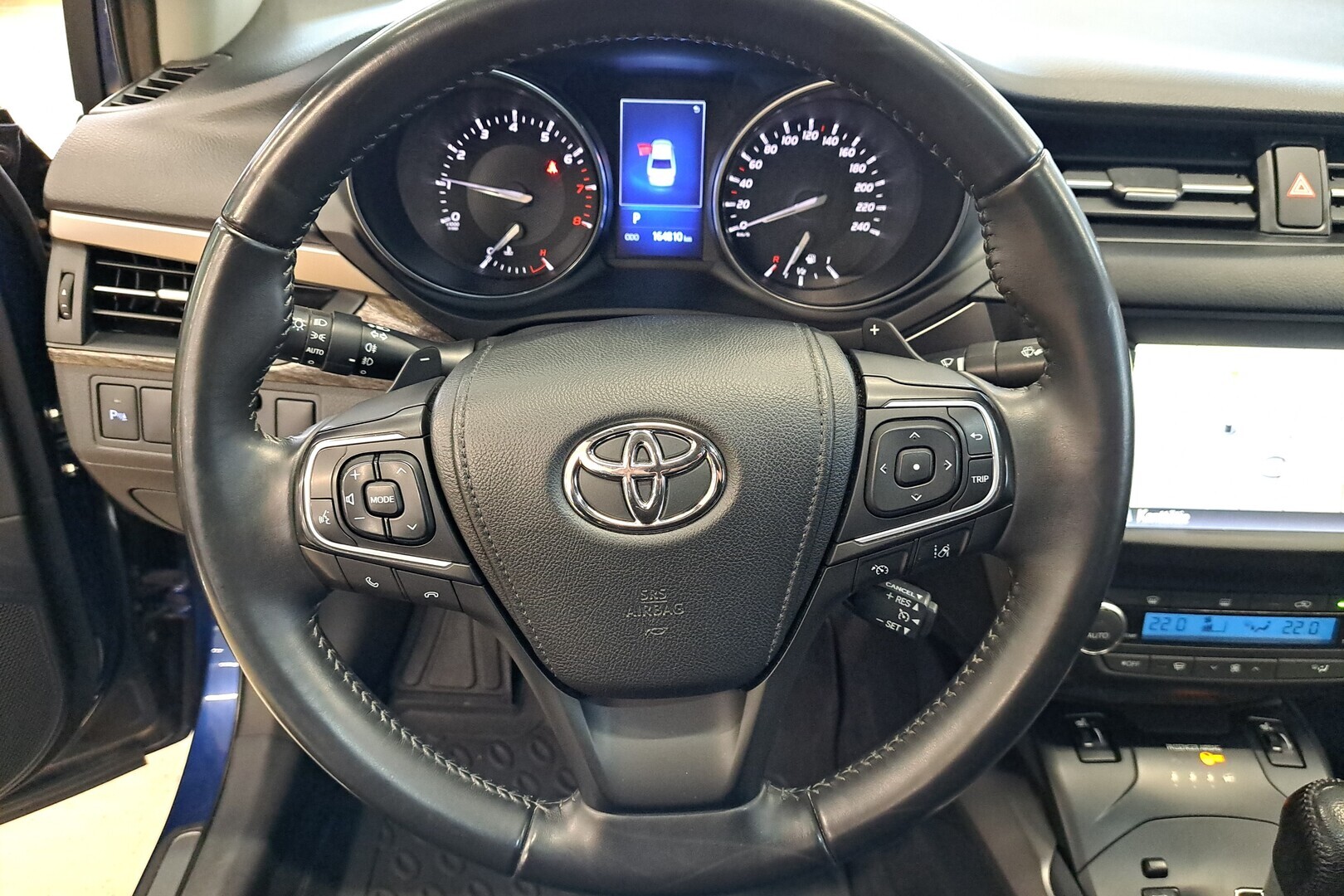 TOYOTA Avensis 2015