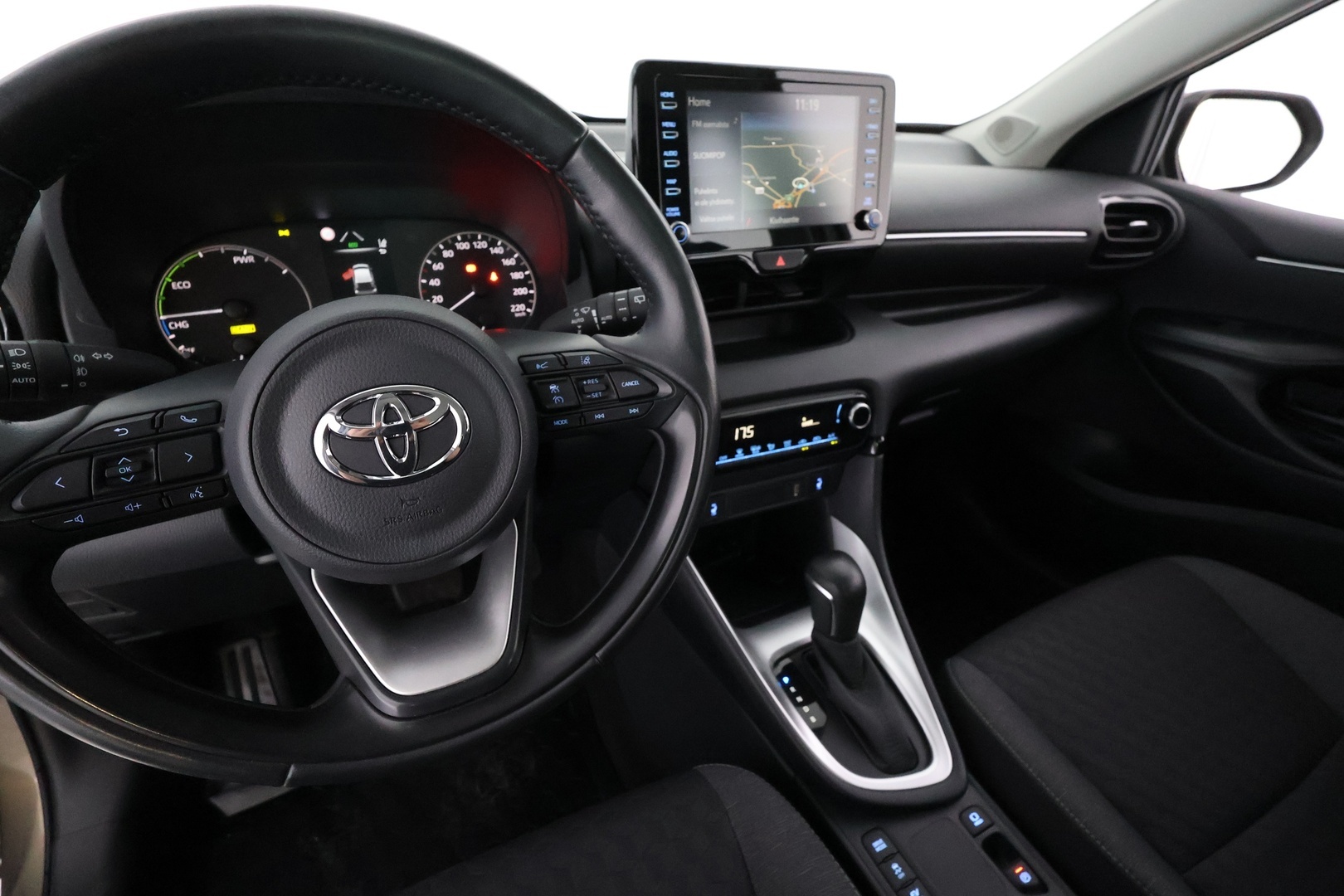 TOYOTA Yaris 2023
