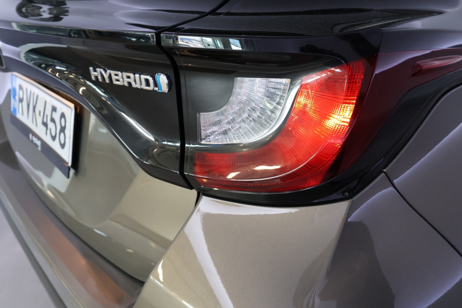 TOYOTA Yaris 2023