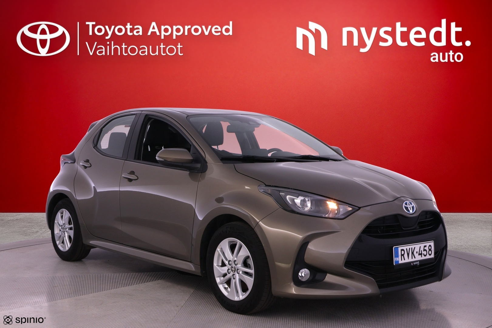 TOYOTA Yaris 2023