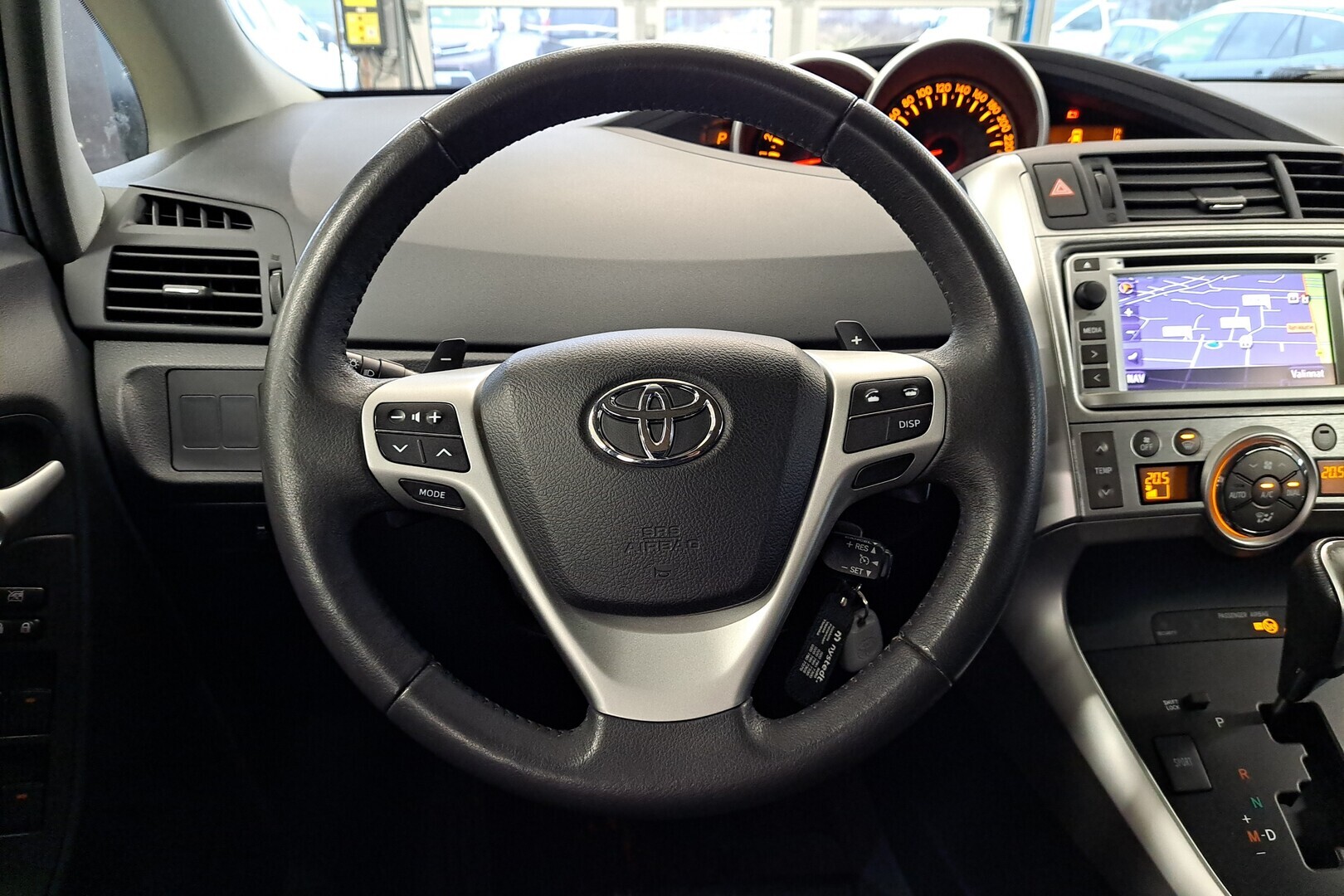 TOYOTA Verso 2012