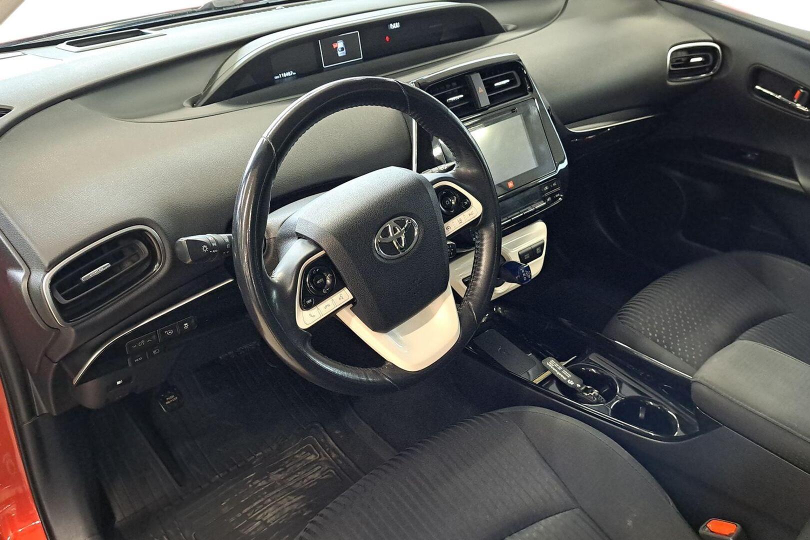 TOYOTA Prius 2019