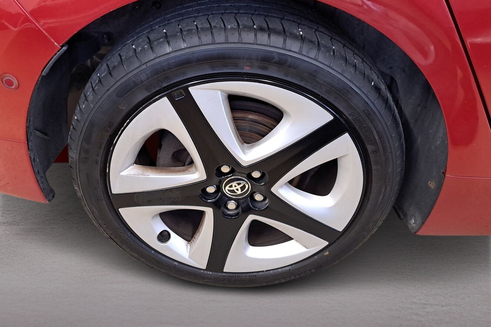 TOYOTA Prius 2019