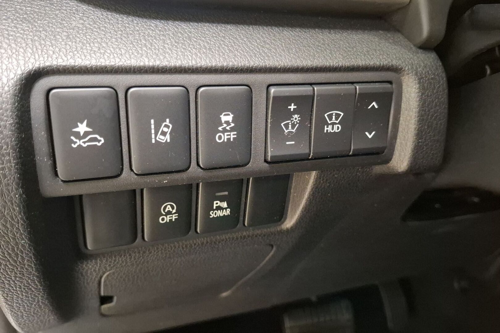 MITSUBISHI Eclipse Cross 2018