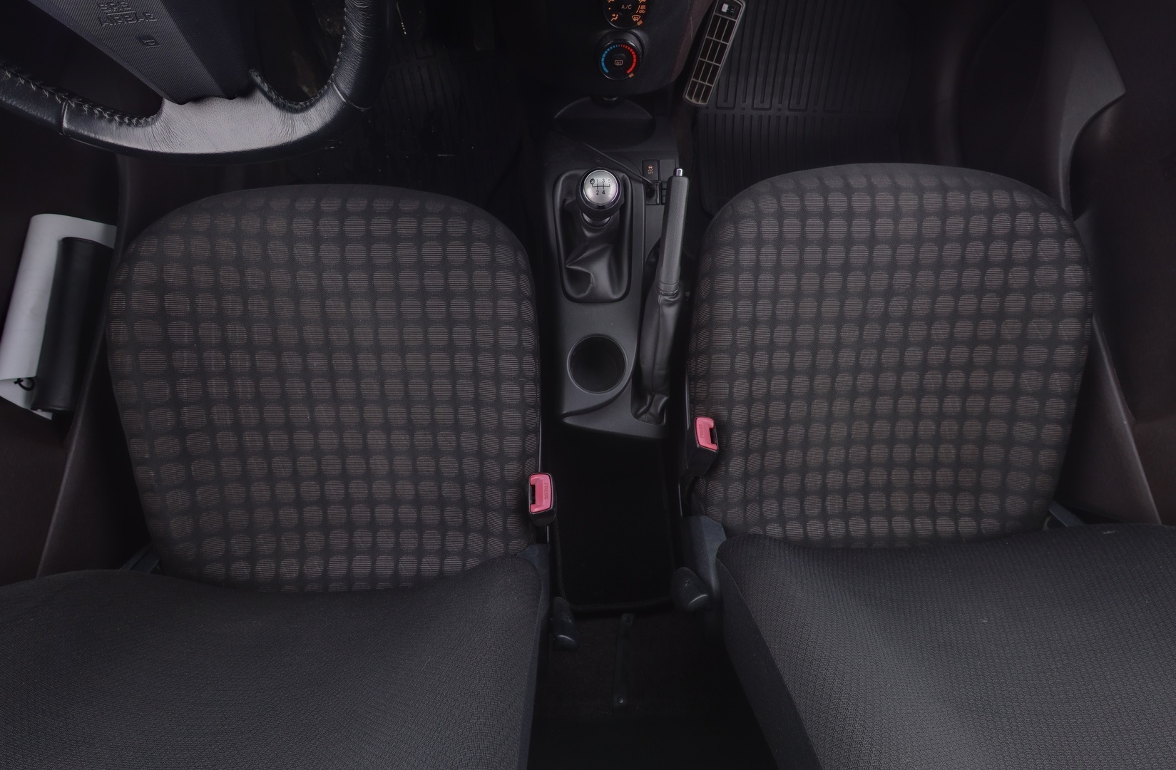 TOYOTA iQ 2010
