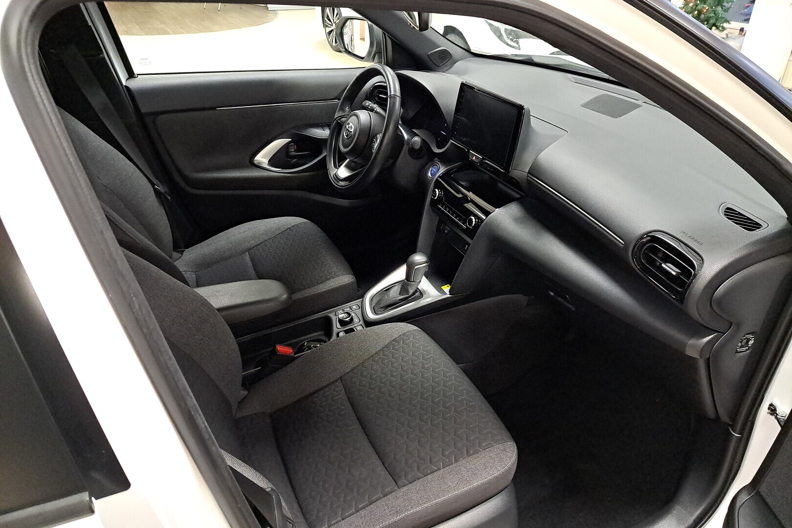 TOYOTA YARIS CROSS 2022