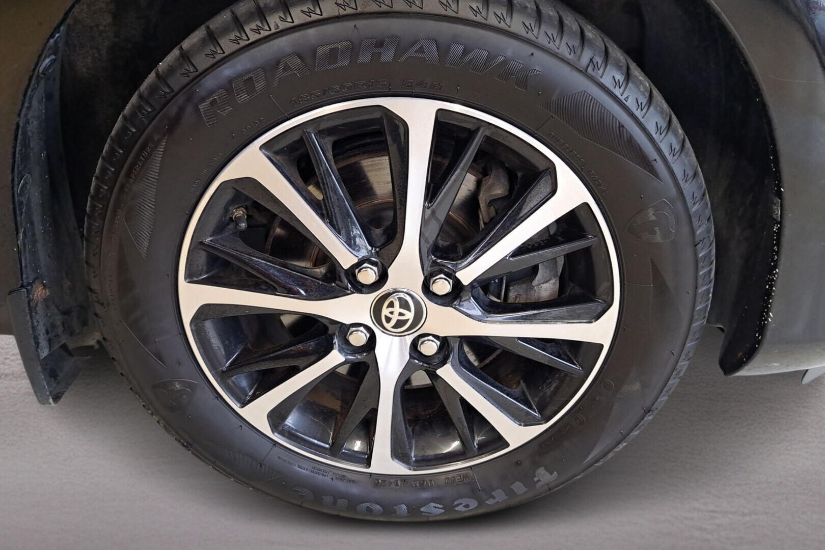 TOYOTA Yaris 2019
