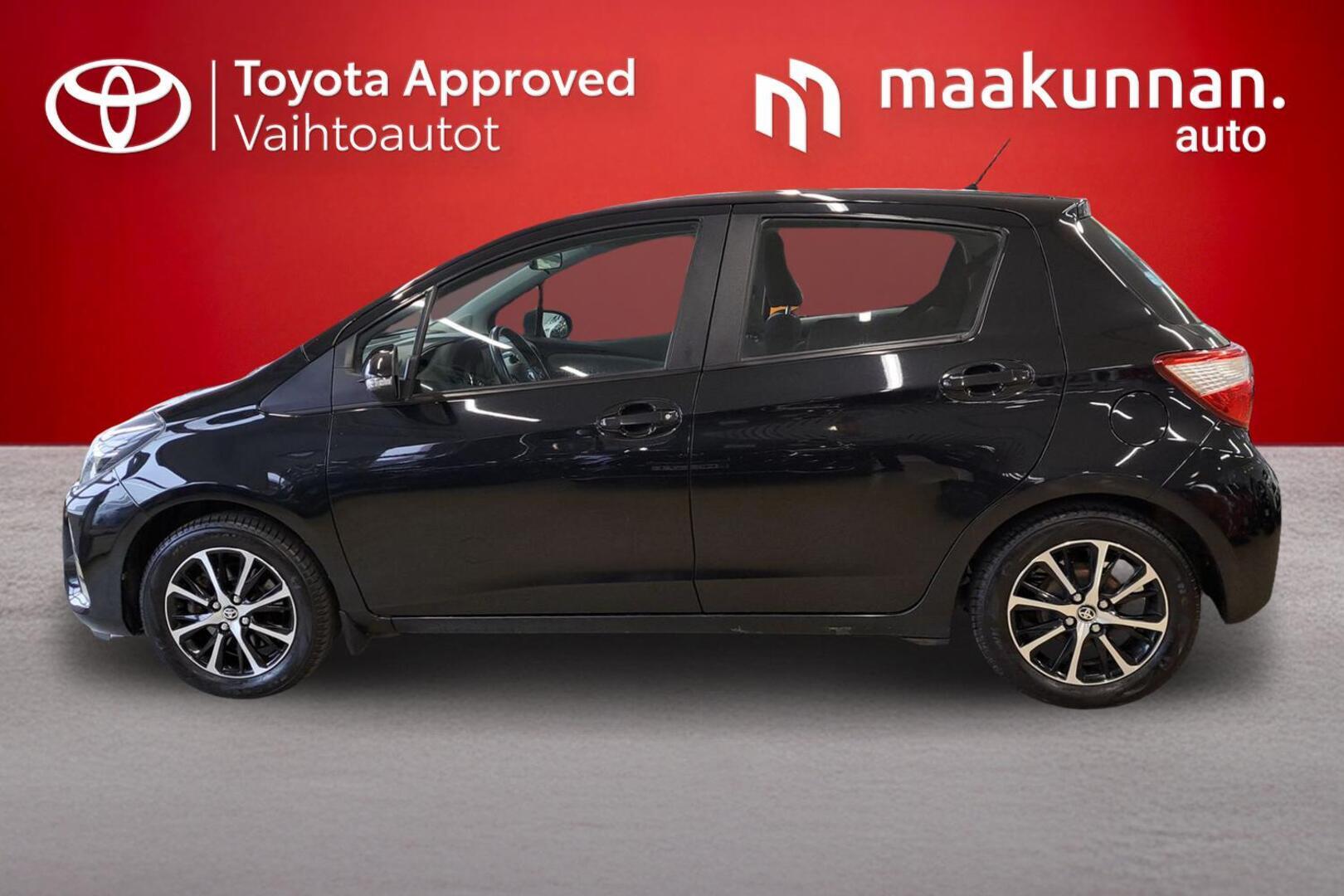 TOYOTA Yaris 2019