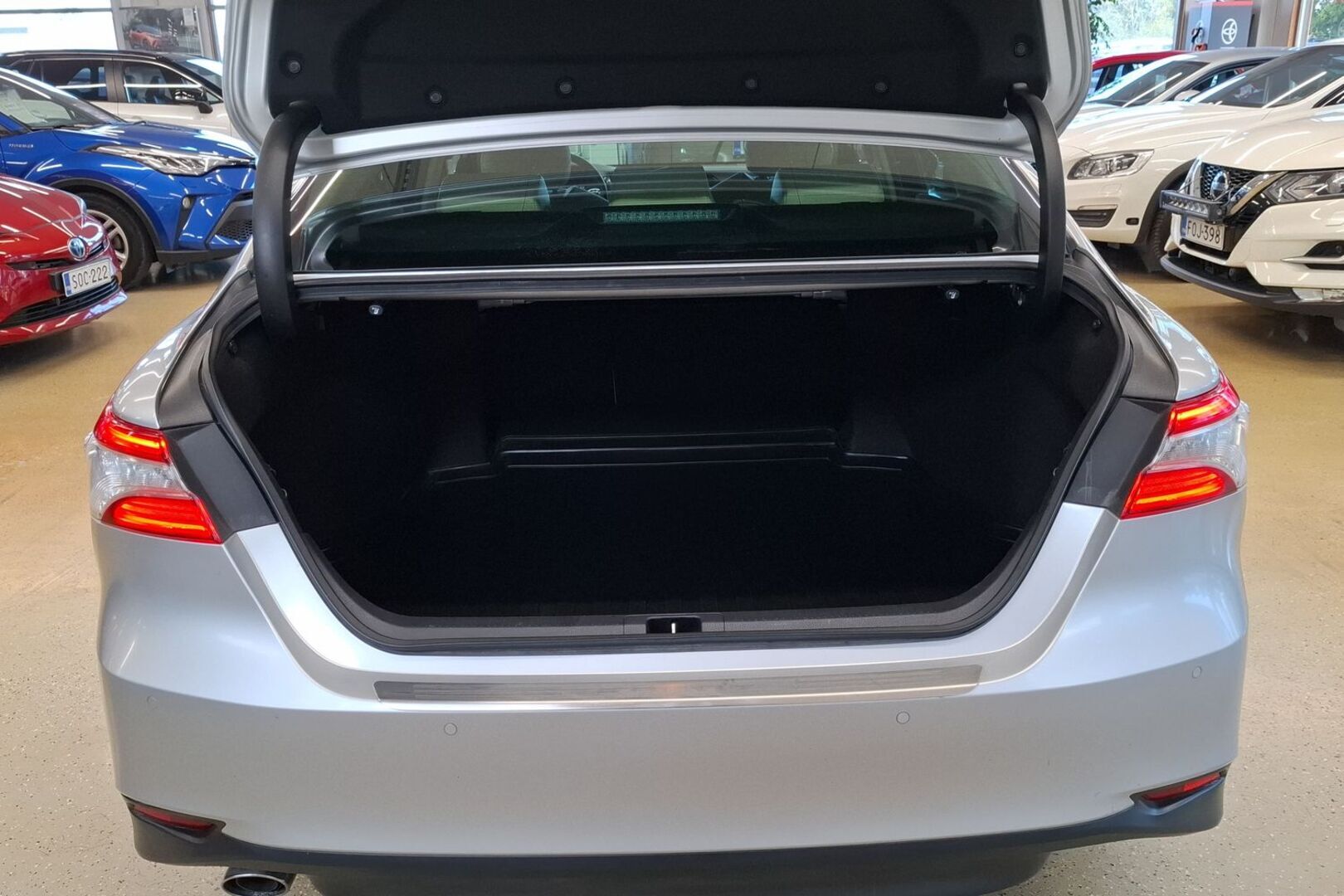 TOYOTA Camry 2021