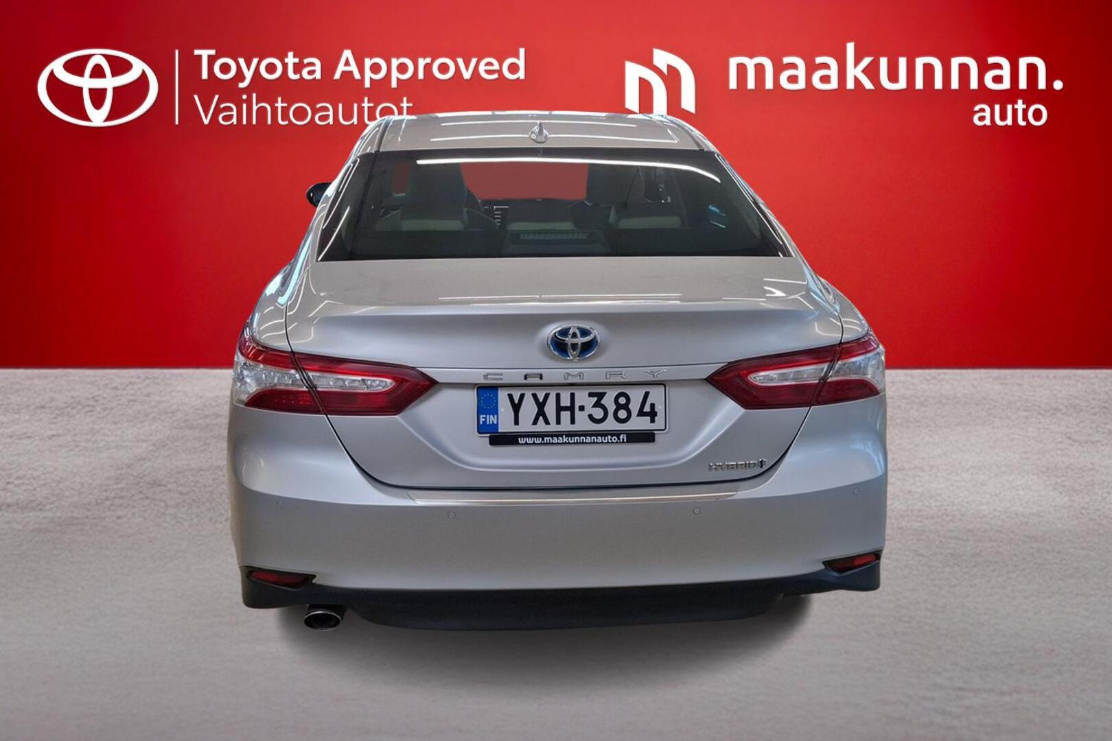 TOYOTA Camry 2021