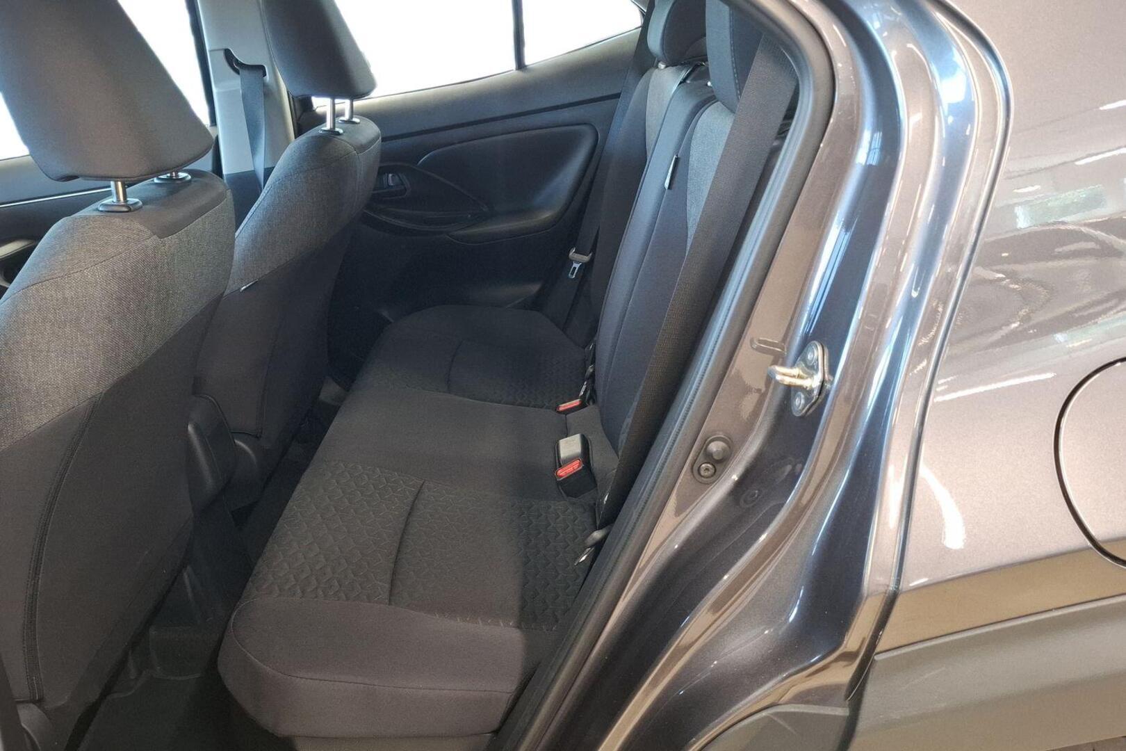 TOYOTA Yaris Cross 2024